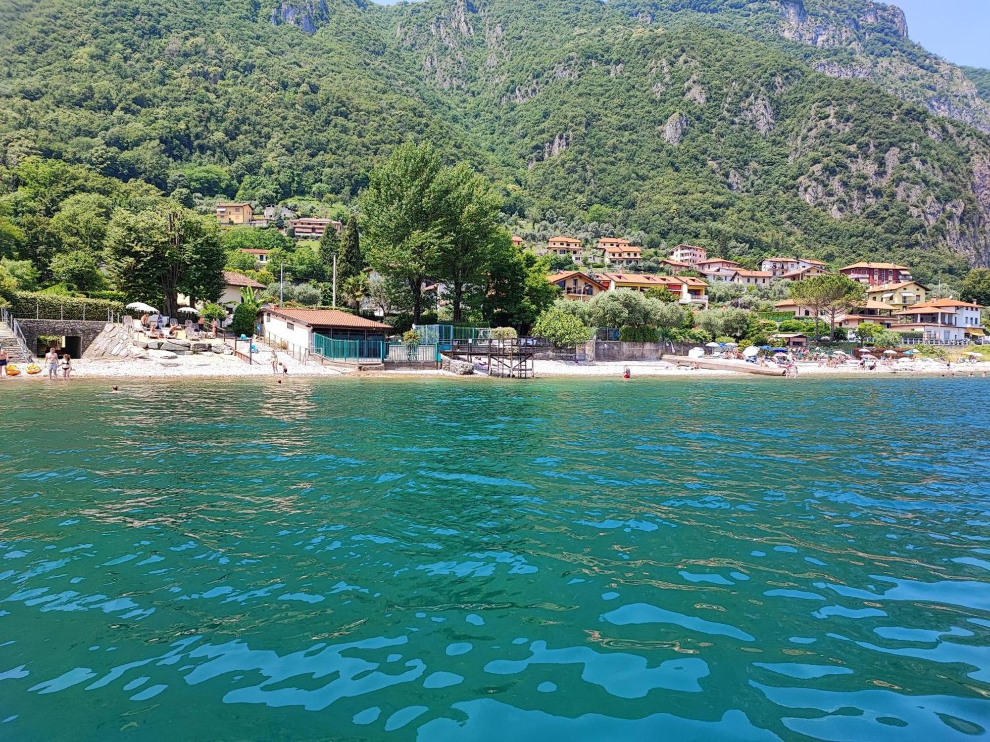 Como Lakeside Cottage - Lakefront Private Garden With Private Access To The Lake Onno المظهر الخارجي الصورة